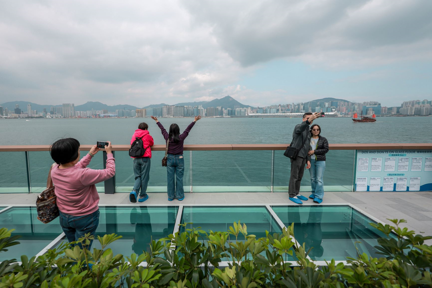 Trung Quốc công bố sách trắng về Hồng Công